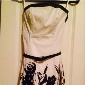 White House black market 00 strapless dress